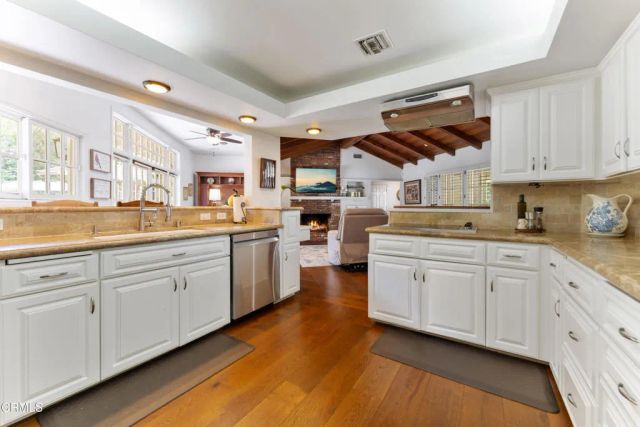 2210 Brambling Lane, Pasadena, CA 91107