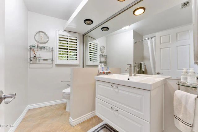 2210 Brambling Lane, Pasadena, CA 91107