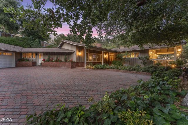 2210 Brambling Lane, Pasadena, CA 91107