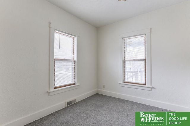 2418 N 60th Street, Omaha, NE 68104