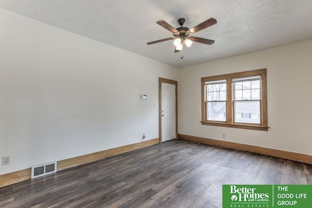 2418 N 60th Street, Omaha, NE 68104