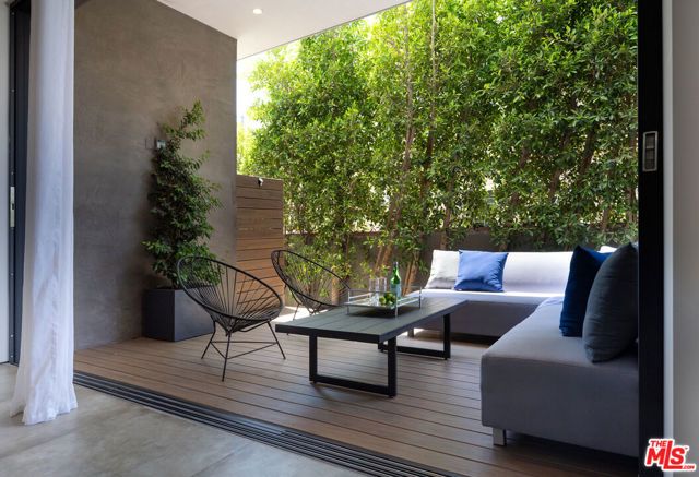 8356 W 4th Street, Los Angeles, CA 90048