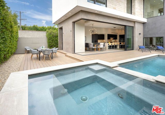 8356 W 4th Street, Los Angeles, CA 90048