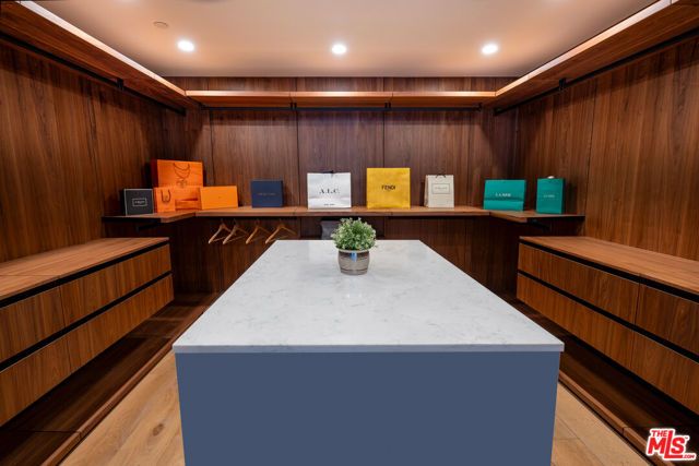 8356 W 4th Street, Los Angeles, CA 90048