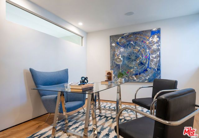 8356 W 4th Street, Los Angeles, CA 90048