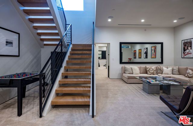 8356 W 4th Street, Los Angeles, CA 90048