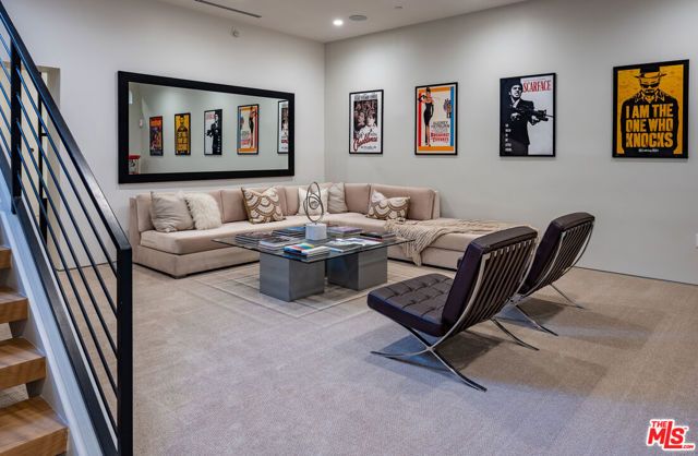 8356 W 4th Street, Los Angeles, CA 90048