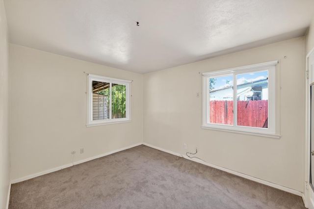 880 Elder Dr, West Sacramento, CA 95605