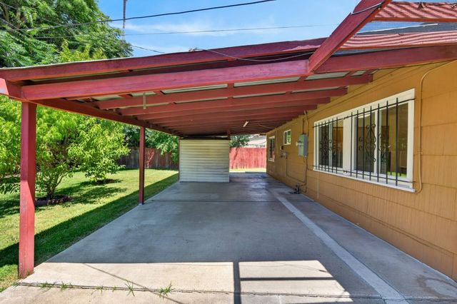 880 Elder Dr, West Sacramento, CA 95605