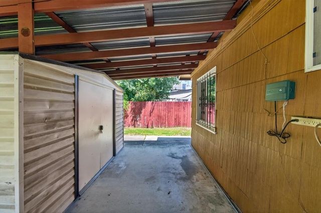 880 Elder Dr, West Sacramento, CA 95605