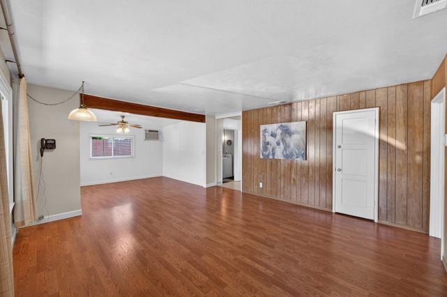 880 Elder Dr, West Sacramento, CA 95605