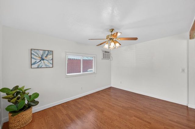 880 Elder Dr, West Sacramento, CA 95605