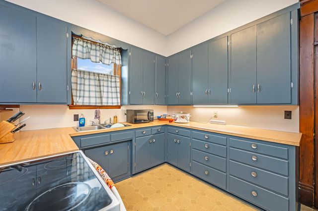 609 E 4th Street, Fairmont, MN 56031