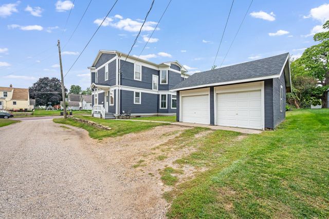 609 E 4th Street, Fairmont, MN 56031