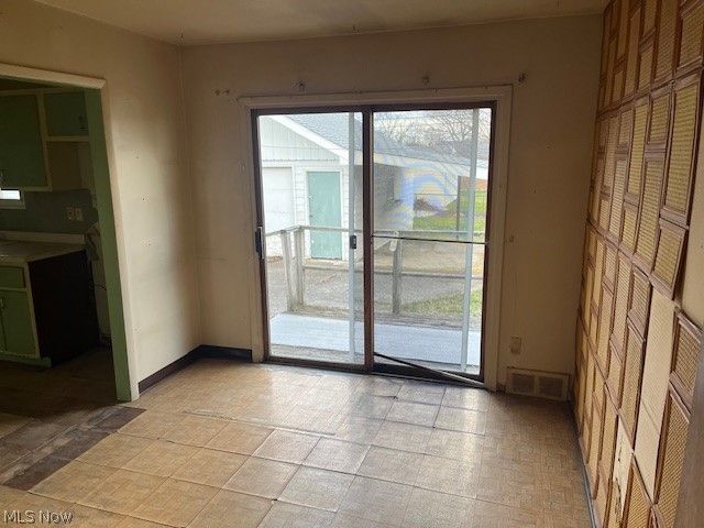 6330 Stonecrest Drive, Brook Park, OH 44142