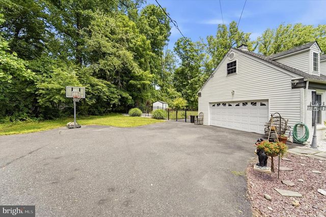 2993 N PROVIDENCE RD, Media, PA 19063