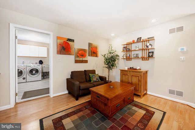 621 FAGLEYSVILLE RD, Perkiomenville, PA 18074