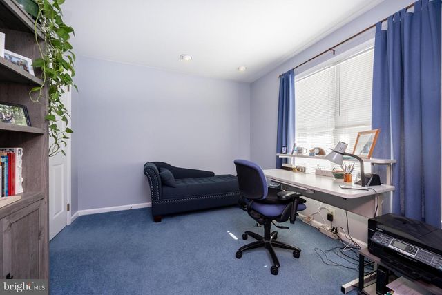 621 FAGLEYSVILLE RD, Perkiomenville, PA 18074