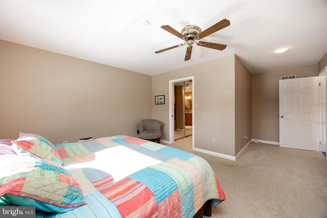 621 FAGLEYSVILLE RD, Perkiomenville, PA 18074