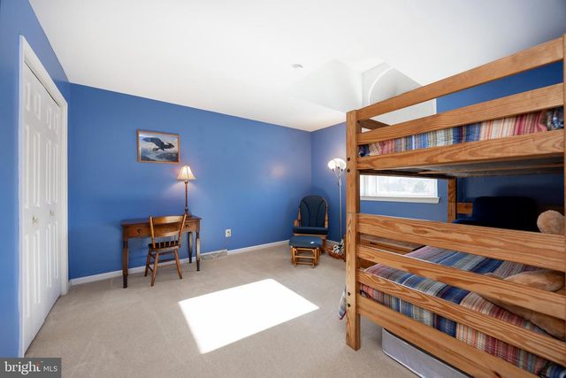 621 FAGLEYSVILLE RD, Perkiomenville, PA 18074