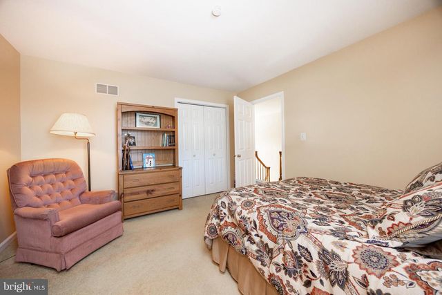 621 FAGLEYSVILLE RD, Perkiomenville, PA 18074