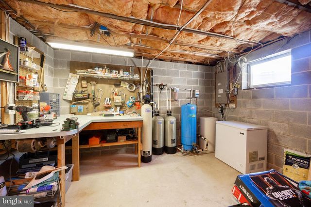 621 FAGLEYSVILLE RD, Perkiomenville, PA 18074