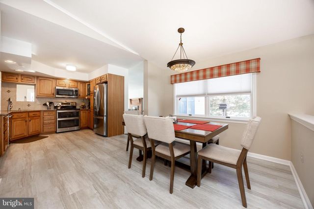 621 FAGLEYSVILLE RD, Perkiomenville, PA 18074