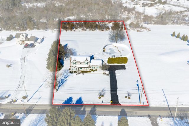 621 FAGLEYSVILLE RD, Perkiomenville, PA 18074