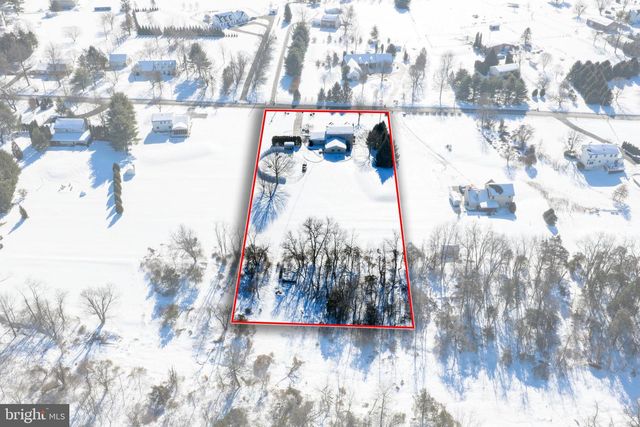 621 FAGLEYSVILLE RD, Perkiomenville, PA 18074