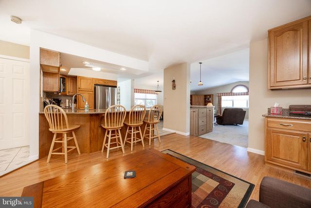 621 FAGLEYSVILLE RD, Perkiomenville, PA 18074