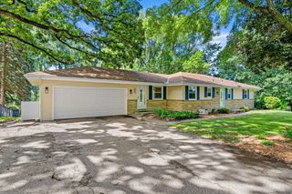 3405 Highland Drive, Burnsville, MN 55337