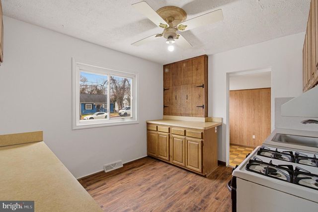 7726 EMERSON RD, Hyattsville, MD 20784