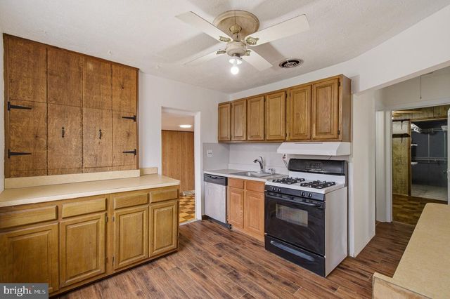 7726 EMERSON RD, Hyattsville, MD 20784