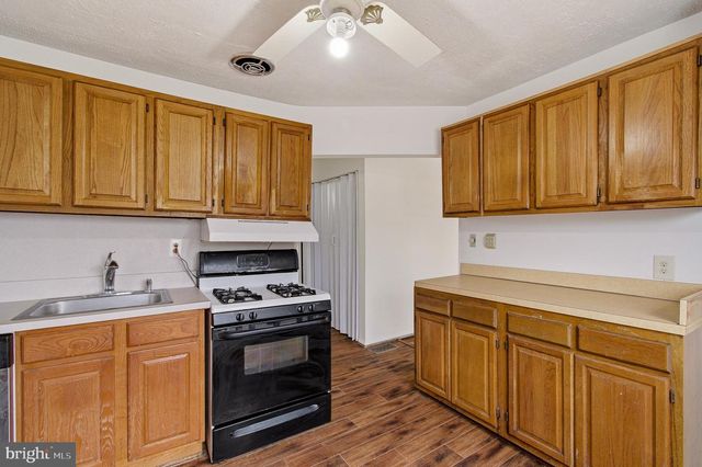 7726 EMERSON RD, Hyattsville, MD 20784