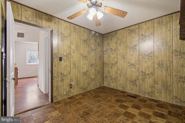 7726 EMERSON RD, Hyattsville, MD 20784