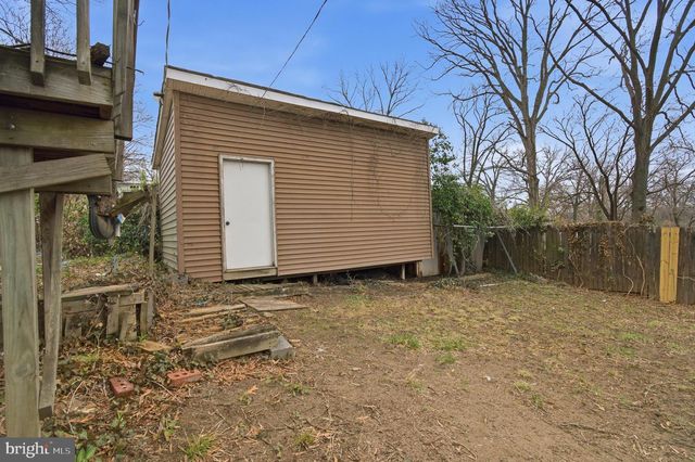 7726 EMERSON RD, Hyattsville, MD 20784