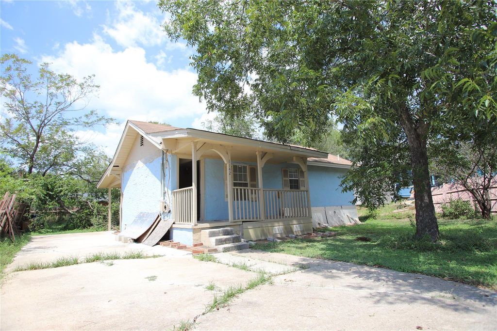 1142 Cessal Ave D, Austin, TX 78721