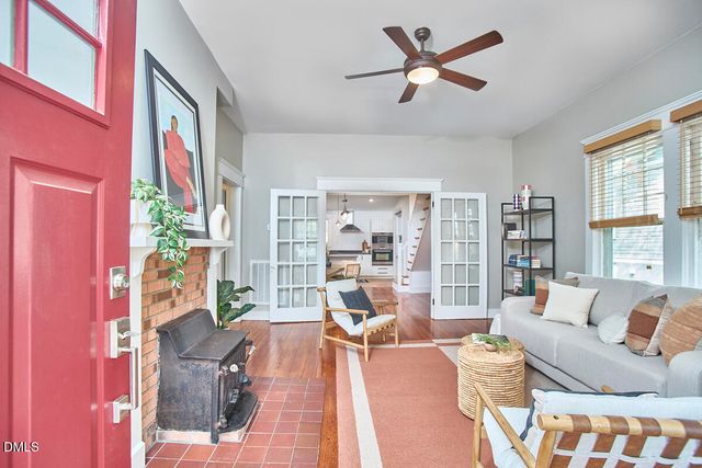 2202 Chapel Hill Road, Durham, NC 27707