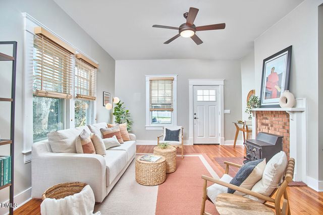 2202 Chapel Hill Road, Durham, NC 27707