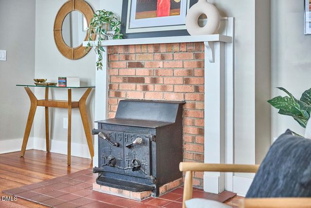 2202 Chapel Hill Road, Durham, NC 27707