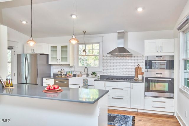 2202 Chapel Hill Road, Durham, NC 27707