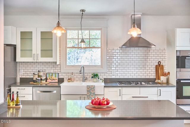 2202 Chapel Hill Road, Durham, NC 27707