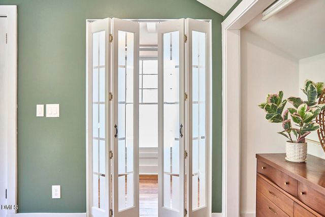 2202 Chapel Hill Road, Durham, NC 27707