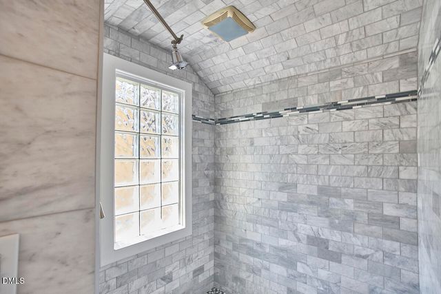 2202 Chapel Hill Road, Durham, NC 27707