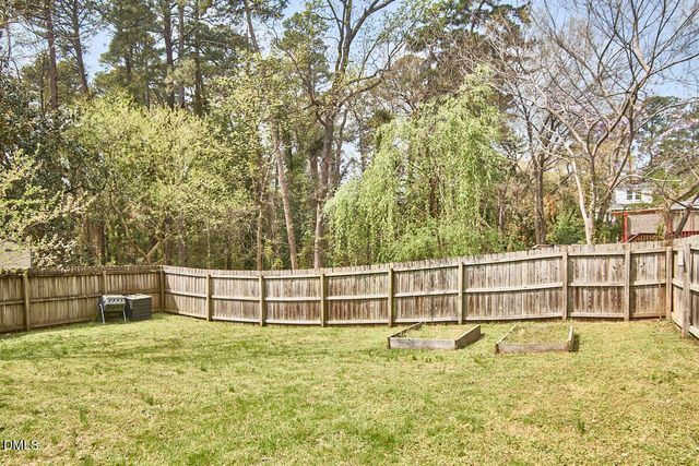 2202 Chapel Hill Road, Durham, NC 27707