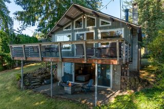137 Lake Rd, Silver Creek, WA 98585