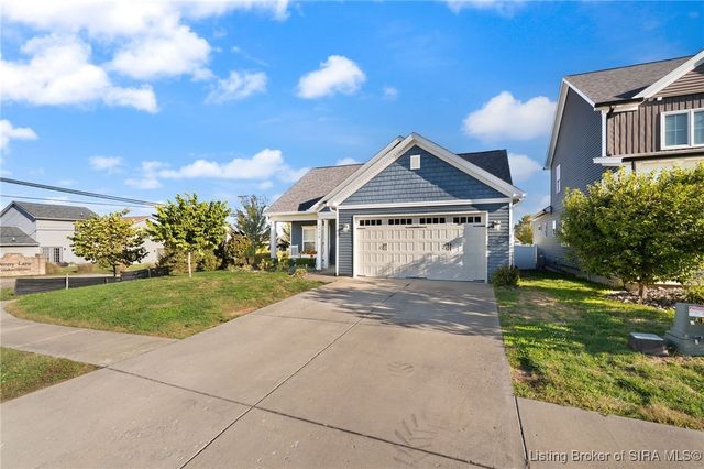 3924 Penny Lane, Jeffersonville, IN 47130