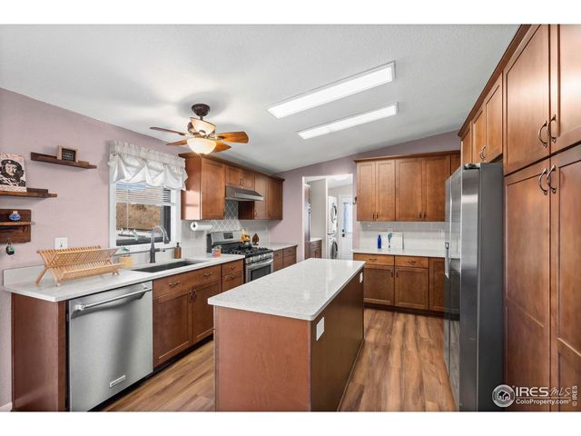 90 Redtail Ridge Way, Bellvue, CO 80512