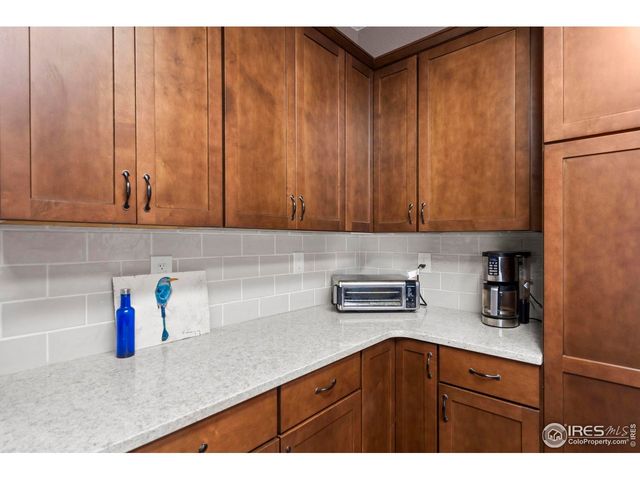 90 Redtail Ridge Way, Bellvue, CO 80512