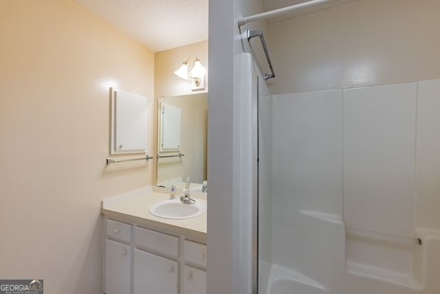 206 Cedarwood Lane, Thomaston, GA 30286